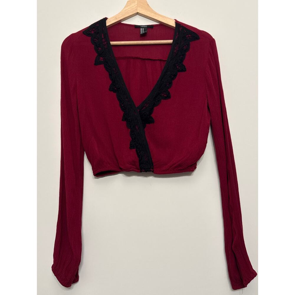 Forever 21 Crop Top Women Medium Red Lace Trim Long Sleeve V-Neck - Picture 2 of 4